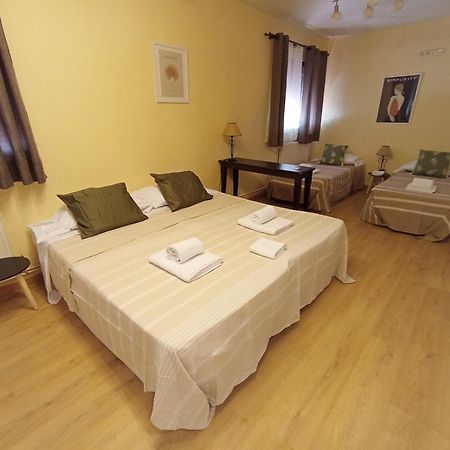 Poveda de la Sierra Hostal Rural Alto Tajo Poveda מראה חיצוני תמונה