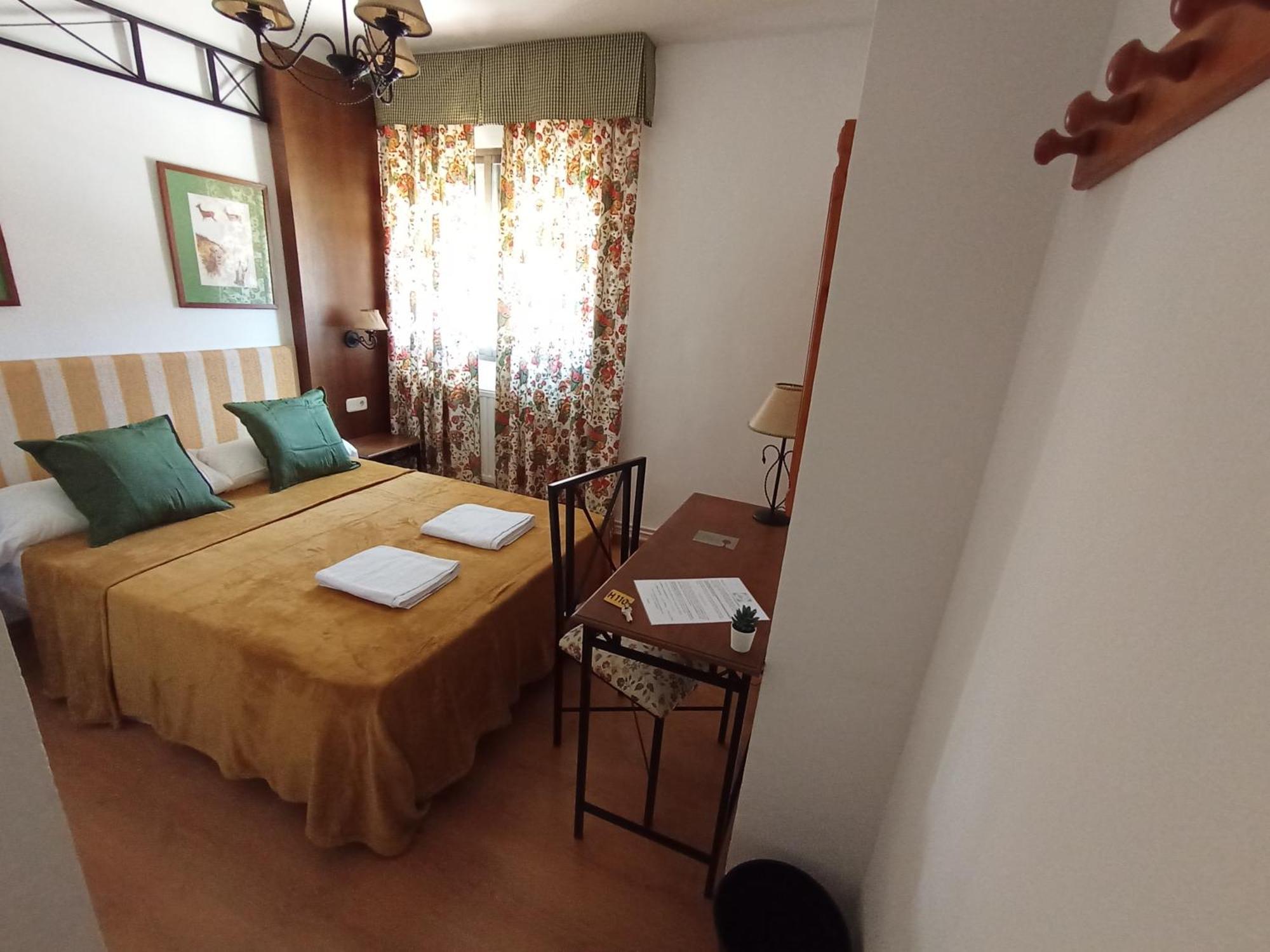 Poveda de la Sierra Hostal Rural Alto Tajo Poveda מראה חיצוני תמונה