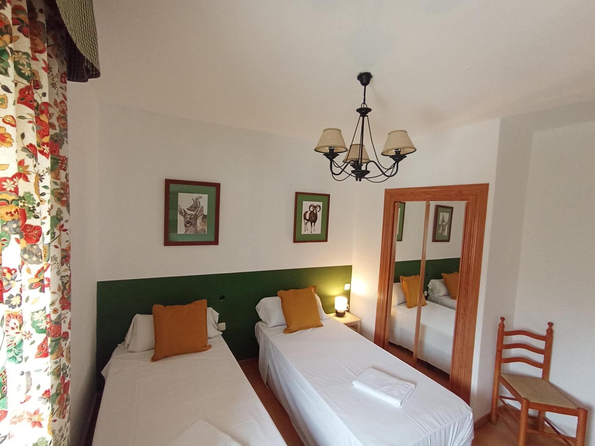 Poveda de la Sierra Hostal Rural Alto Tajo Poveda מראה חיצוני תמונה