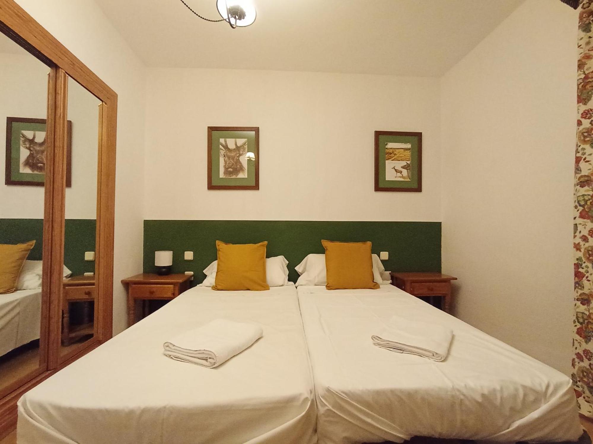 Poveda de la Sierra Hostal Rural Alto Tajo Poveda מראה חיצוני תמונה