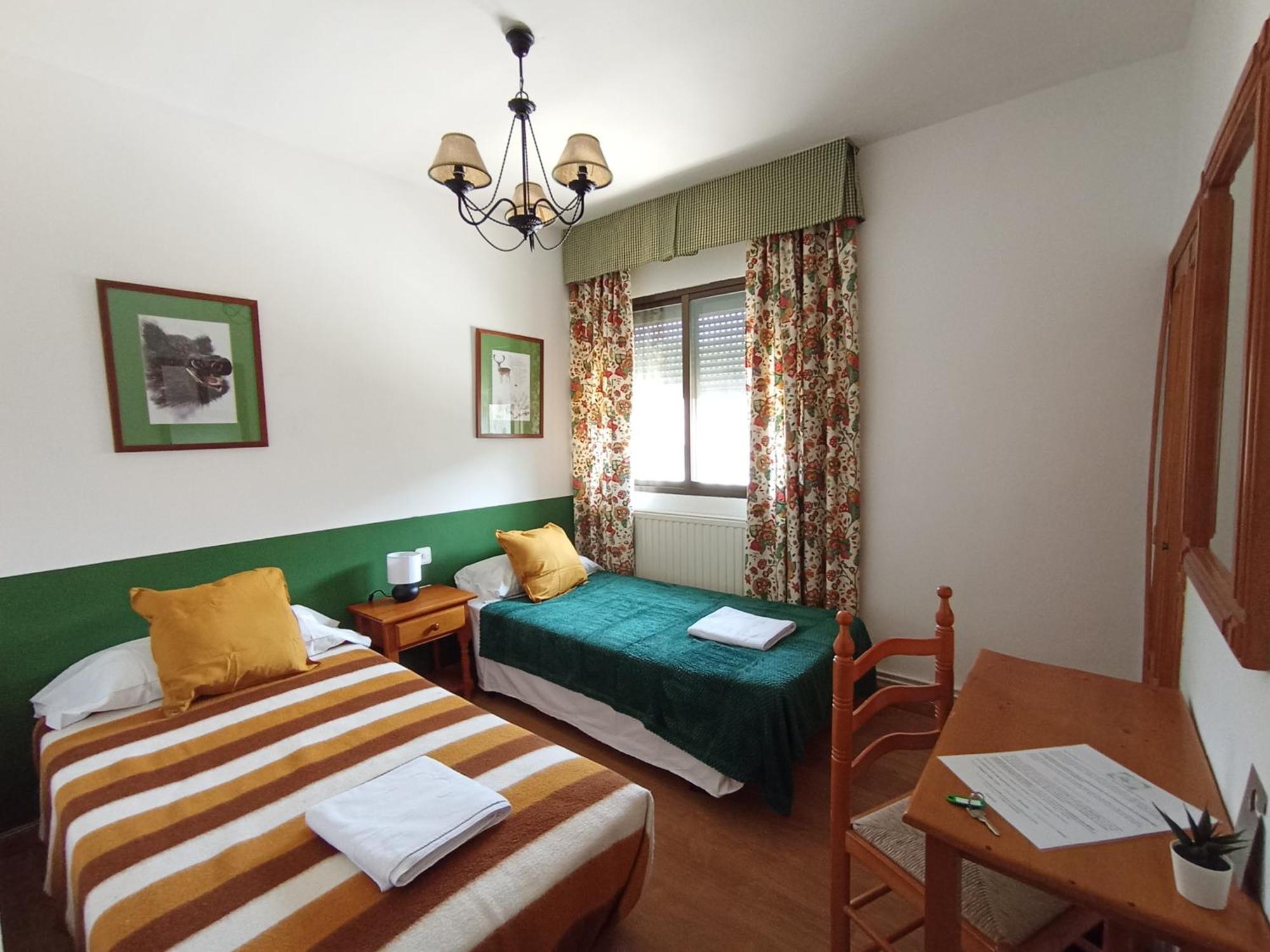 Poveda de la Sierra Hostal Rural Alto Tajo Poveda מראה חיצוני תמונה