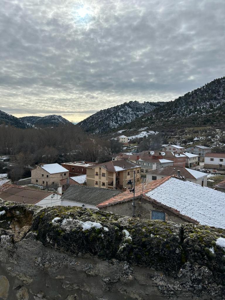 Poveda de la Sierra Hostal Rural Alto Tajo Poveda מראה חיצוני תמונה