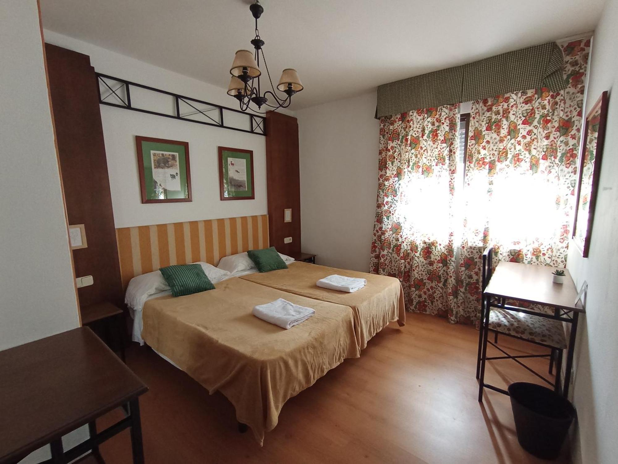 Poveda de la Sierra Hostal Rural Alto Tajo Poveda מראה חיצוני תמונה