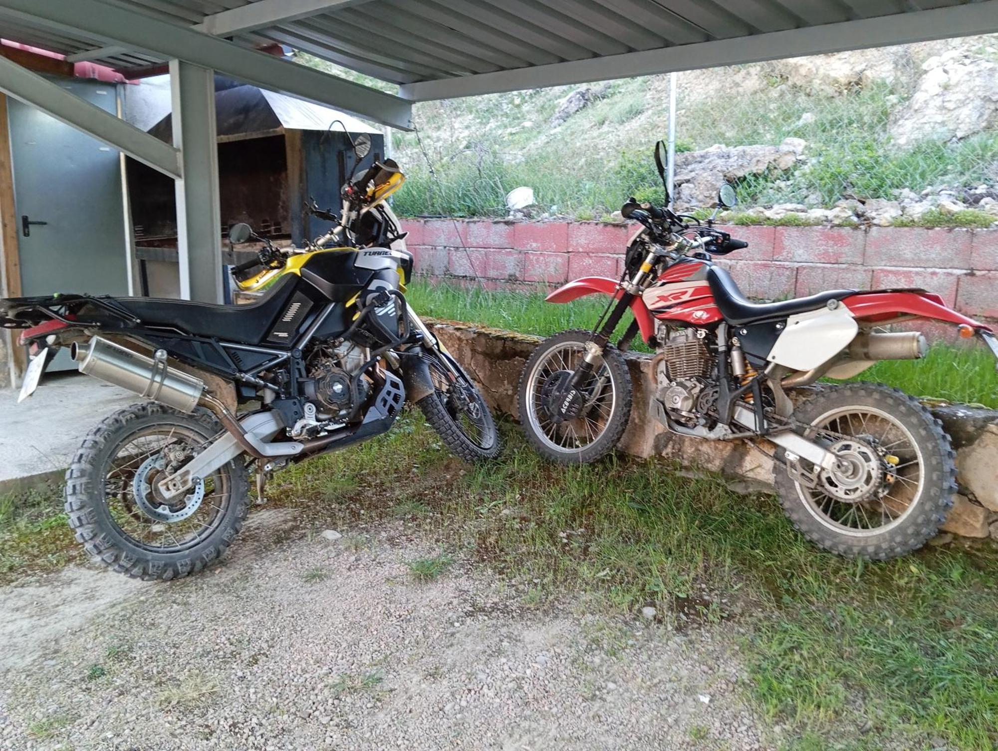 Poveda de la Sierra Hostal Rural Alto Tajo Poveda מראה חיצוני תמונה