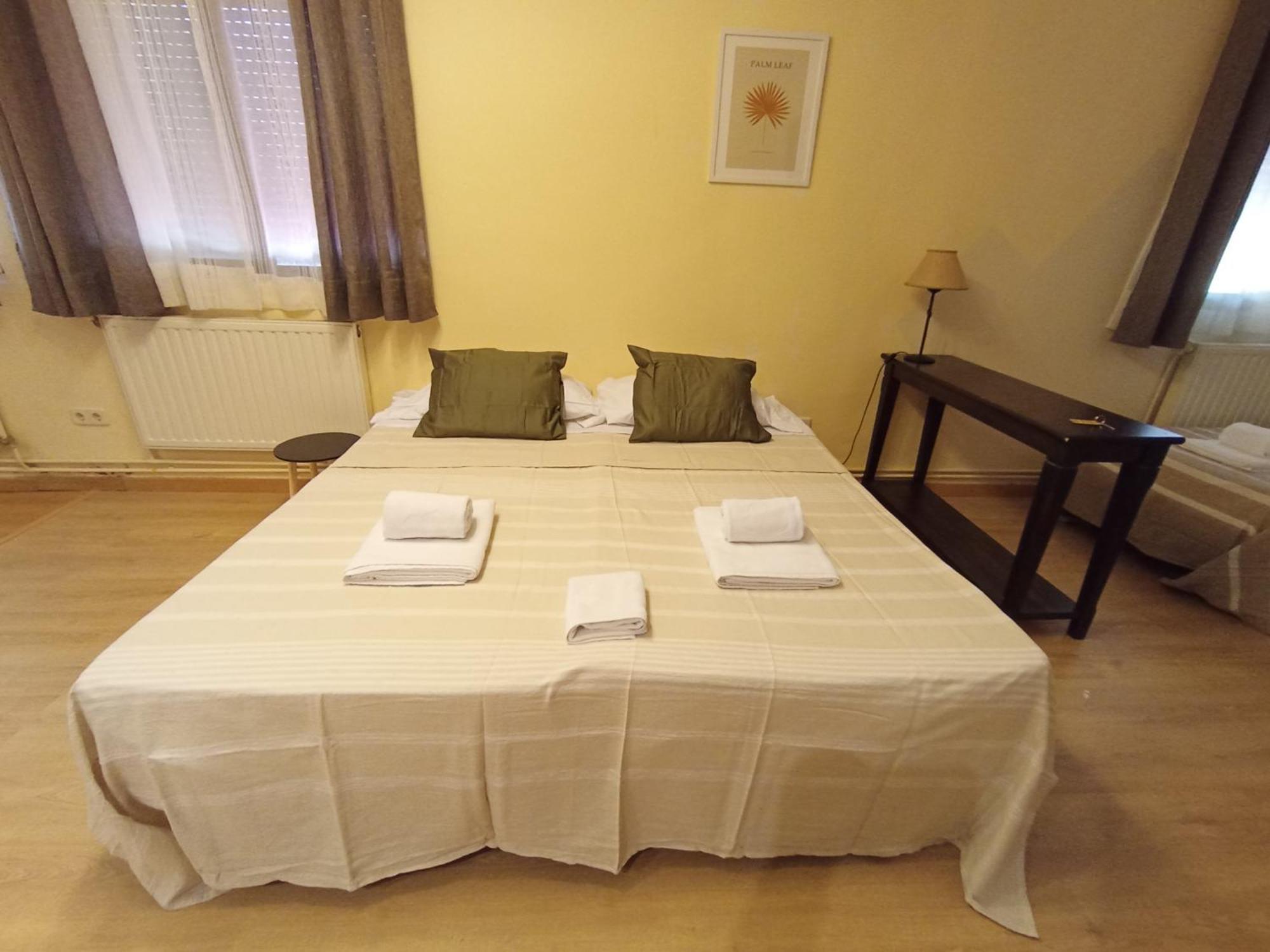 Poveda de la Sierra Hostal Rural Alto Tajo Poveda מראה חיצוני תמונה