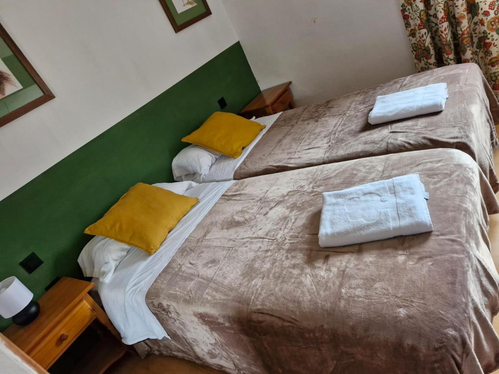 Poveda de la Sierra Hostal Rural Alto Tajo Poveda מראה חיצוני תמונה