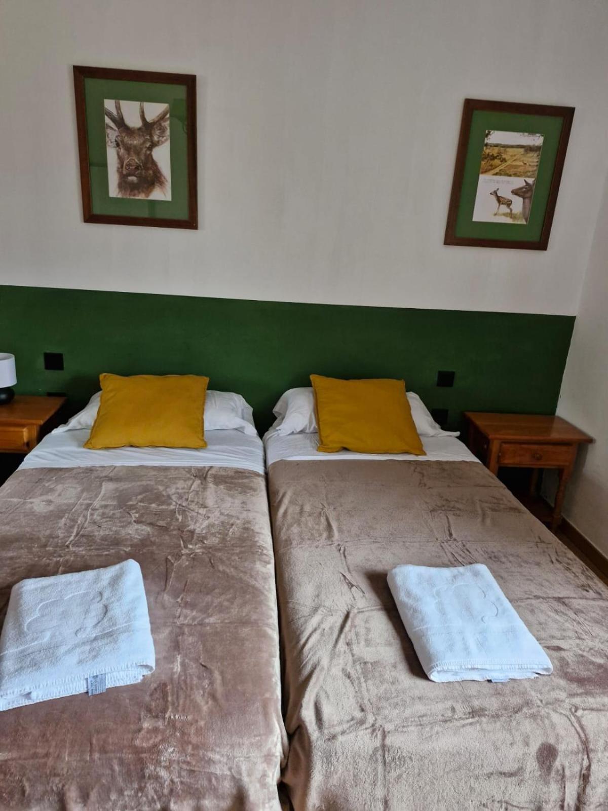 Poveda de la Sierra Hostal Rural Alto Tajo Poveda מראה חיצוני תמונה